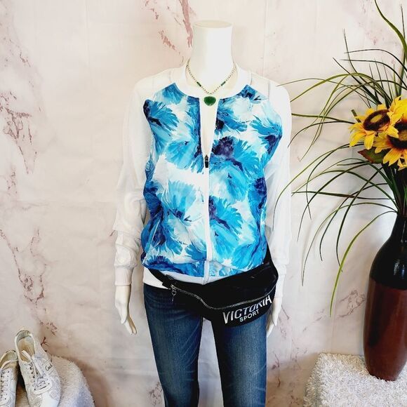 Fabletics pretty island print blue jacket - Picture 4 of 10